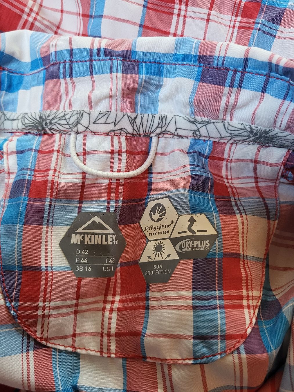 Mckinley Chemises: McKinley Checkered Shirt – Neuf (Voir description) à Zweisimmen par Adorable 4