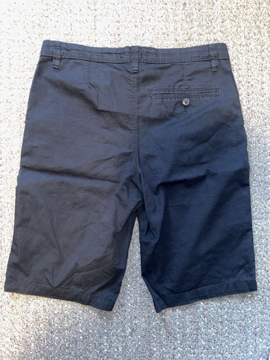 H&M Pantaloni: Kurze Hose – Nuovo (secondo la descrizione) da Oberwil (Dägerlen) venduto da Pascal17 1