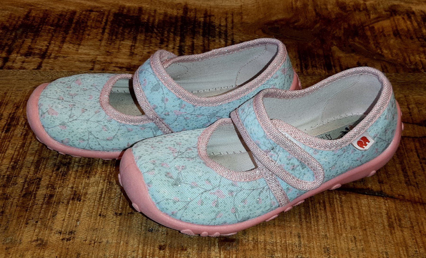 Elefanten Schuhe für Mädchen: Elefanten Hausschuhe Gr.27 – Gebraucht aus Wiler b. Utzenstorf von ryan81