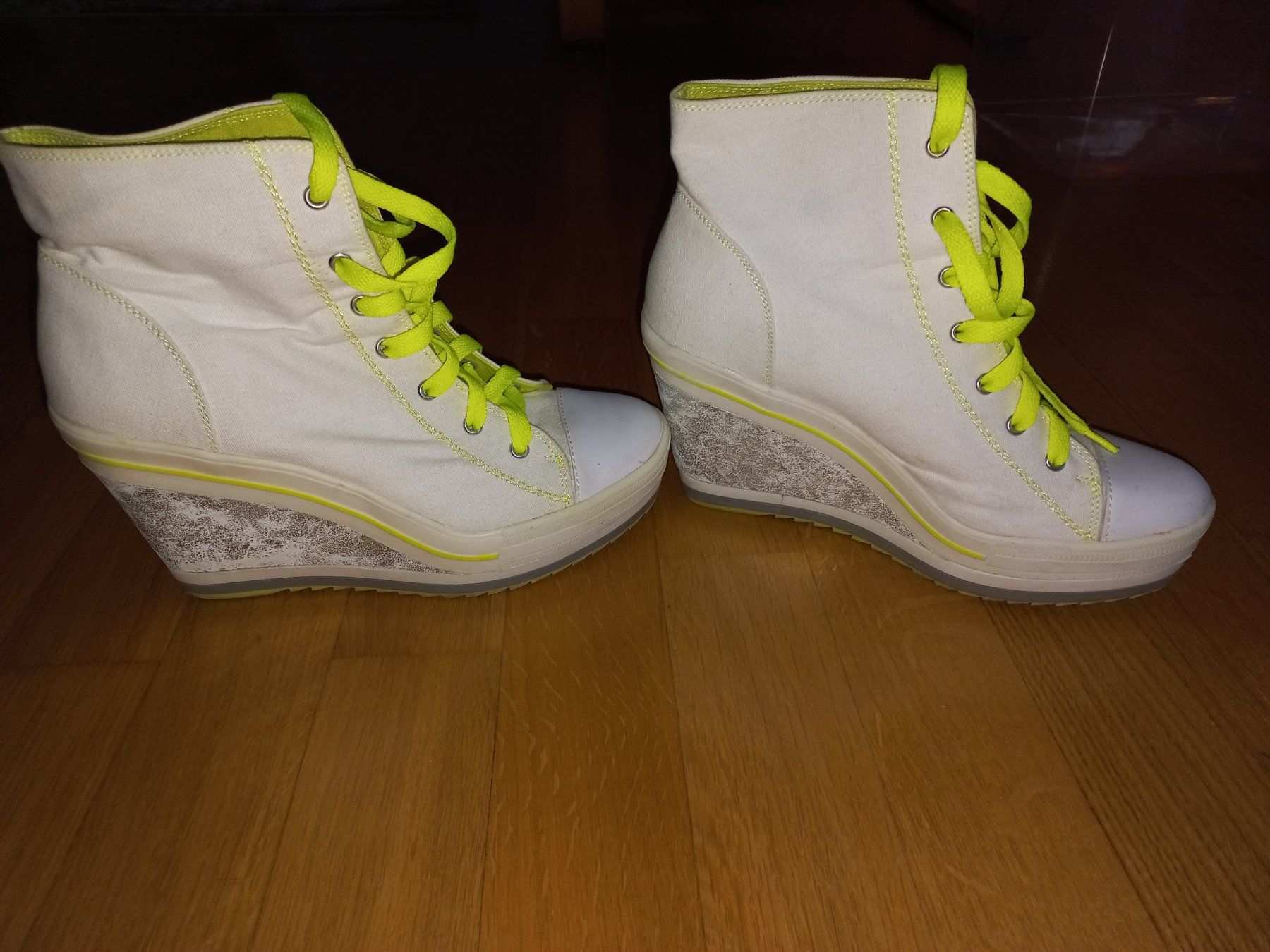 Scarpe da donna: High Heel – Usato da Jona venduto da Mia94 1
