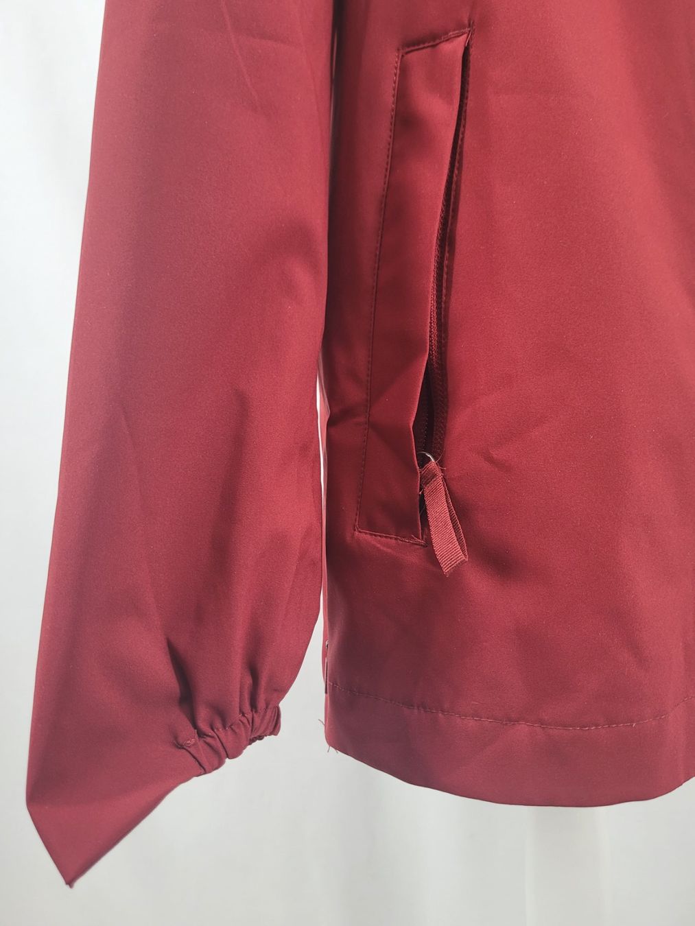 Tchibo Manteaux: TCHIBO Parka rouge – D'occasion à Lausanne par PlusValue_Lausanne 2