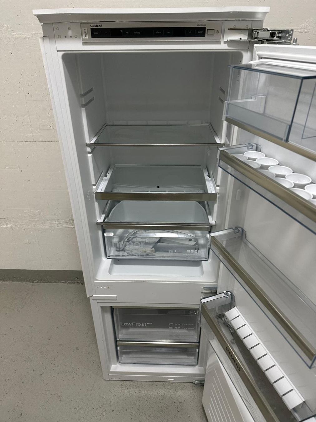 Siemens Kühlschrank: Kühlschrank Einbaukühlschrank SIEMENS – Gebraucht aus Spreitenbach von Space_X 3