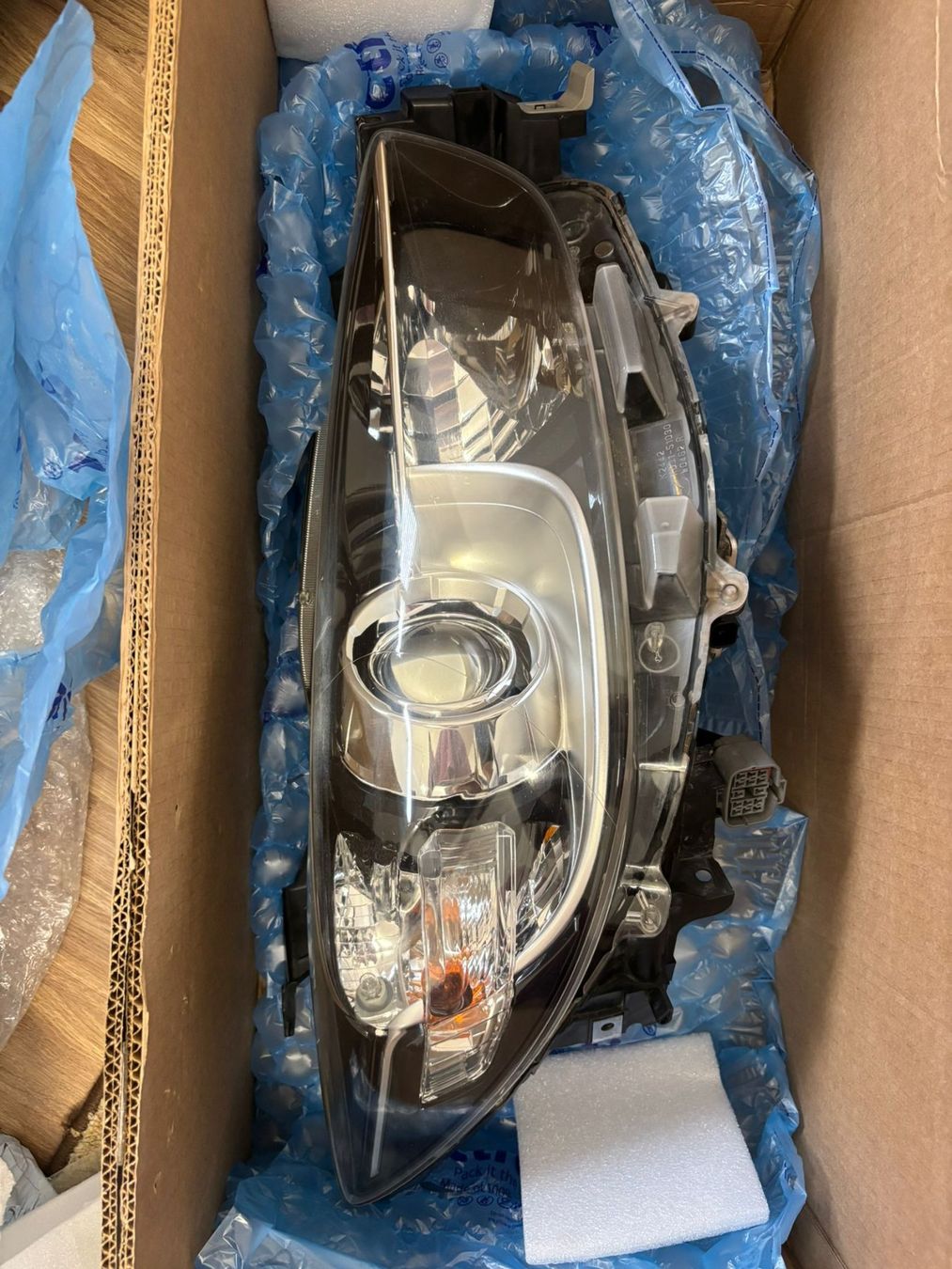 Mazda Fari: Mazda CX 5 Scheinwerfer rechts – Usato da Benken ZH venduto da day_xv7x 2