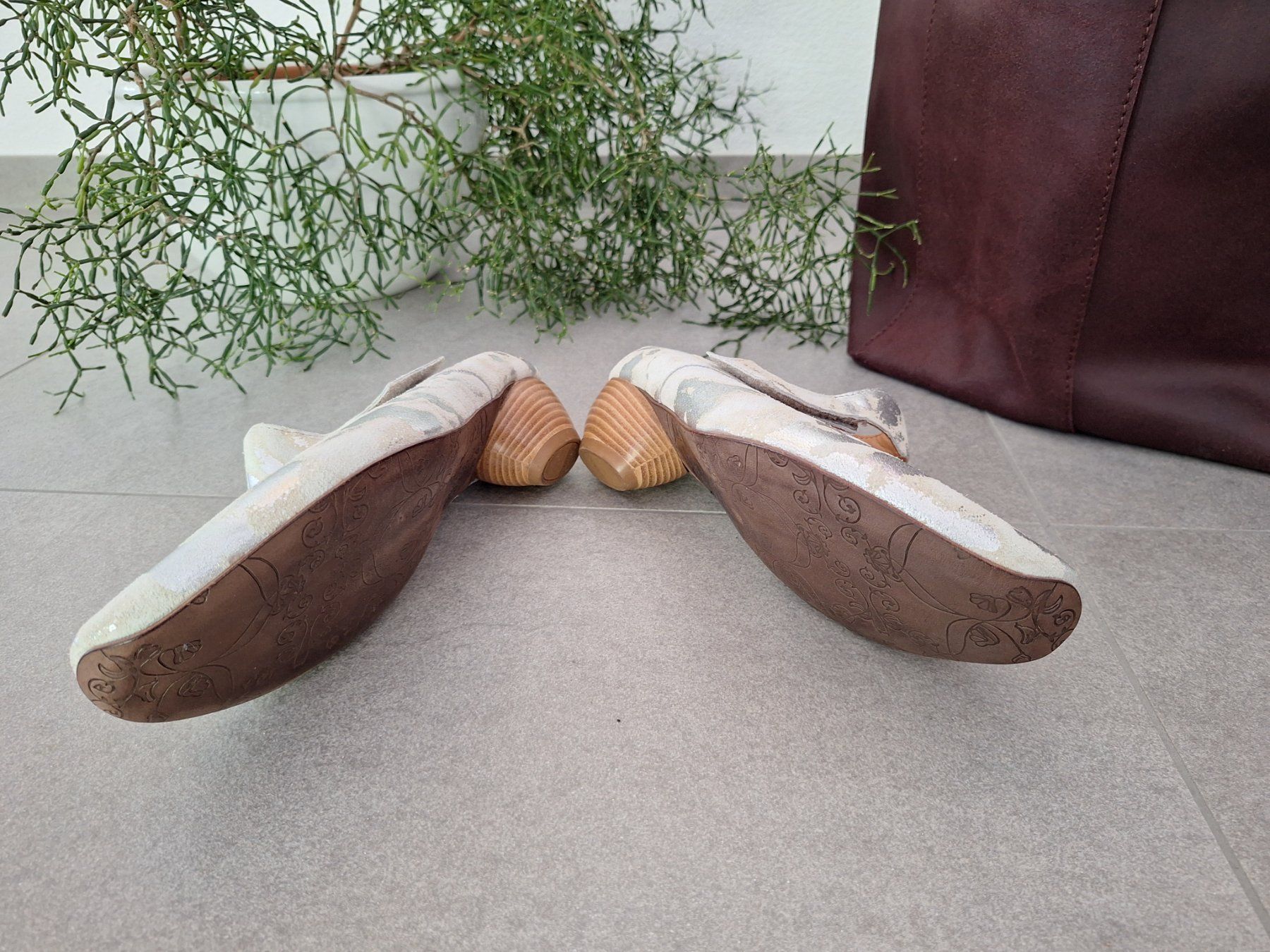 Think Chaussures femmes: Clogs: Marke Think! – D'occasion à Mühlethal par prackendorf 6