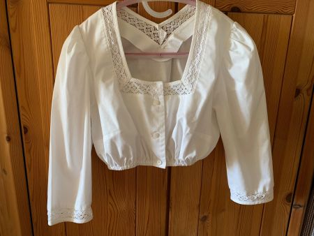 Dirndlbluse