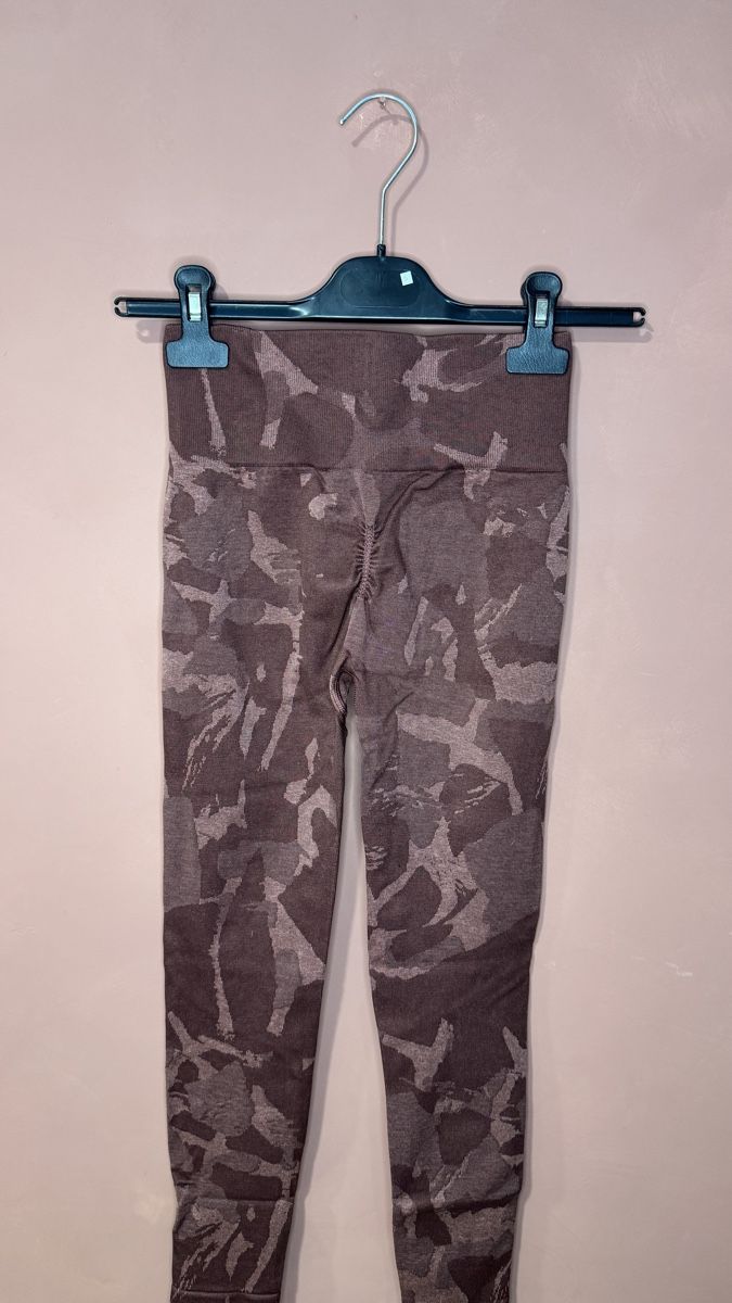 Gymshark Leggings: Legging Gymshark  – Nuovo (secondo la descrizione) da Pully venduto da clo_s7tt 1