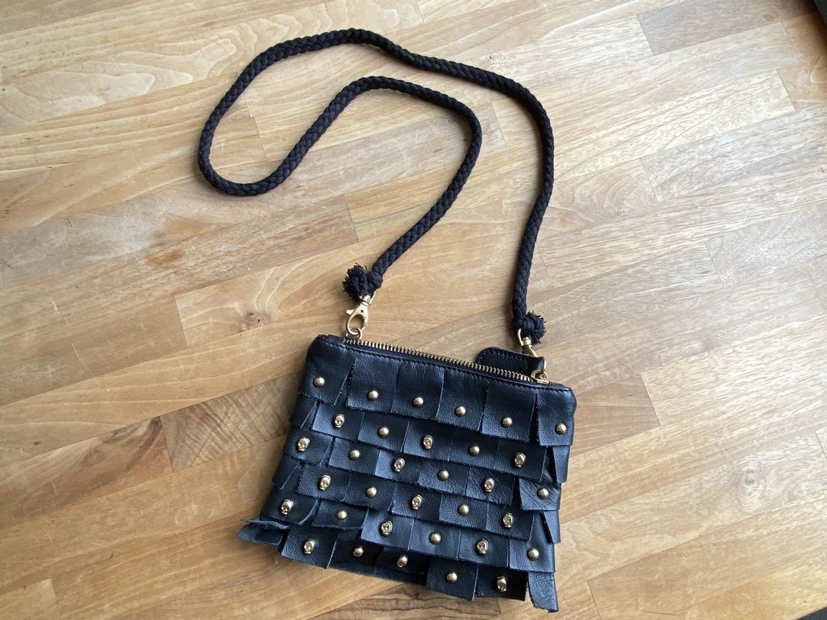 Zara Borse: Zara Tasche mit Nieten – Usato da Dietlikon venduto da Luna77