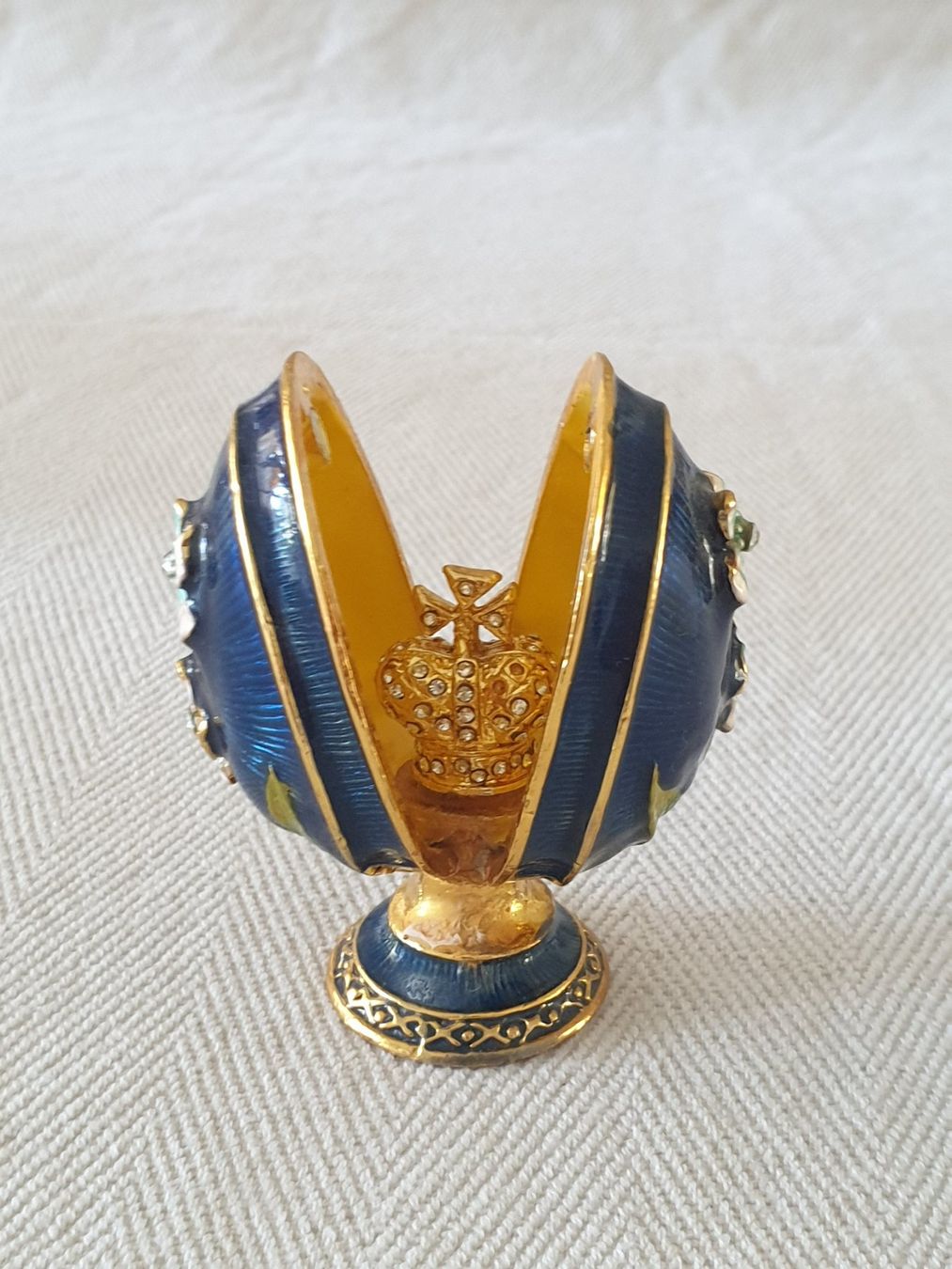 Tutte le decorazioni: OSTERDOSE/OSTEREI BLAU ZUM ÖFFNEN – Usato da Locarno venduto da ICARO8 2