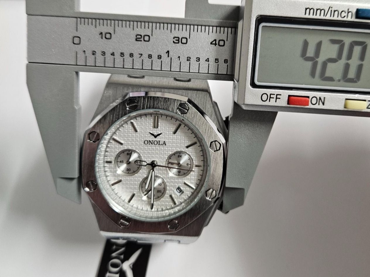 Orologi: Sehr schöne Uhr - silbrig/weiss – Nuovo e nell'imballaggio originale da Kreuzlingen venduto da RahMal 7