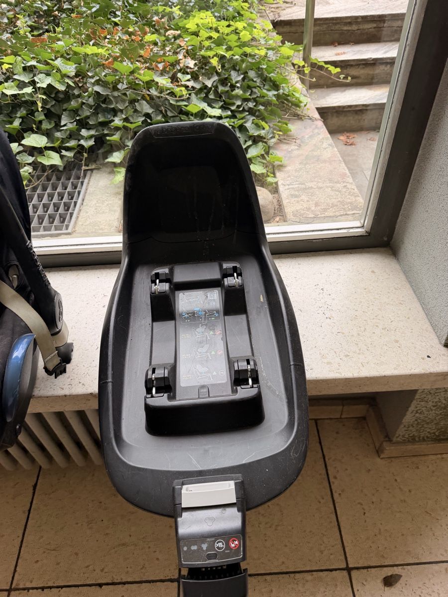 Maxi-Cosi Seggiolini per auto: Maxi-cosi cabriofix  mit isofix 2 way fix – Usato da Basel venduto da Chrispi80 4