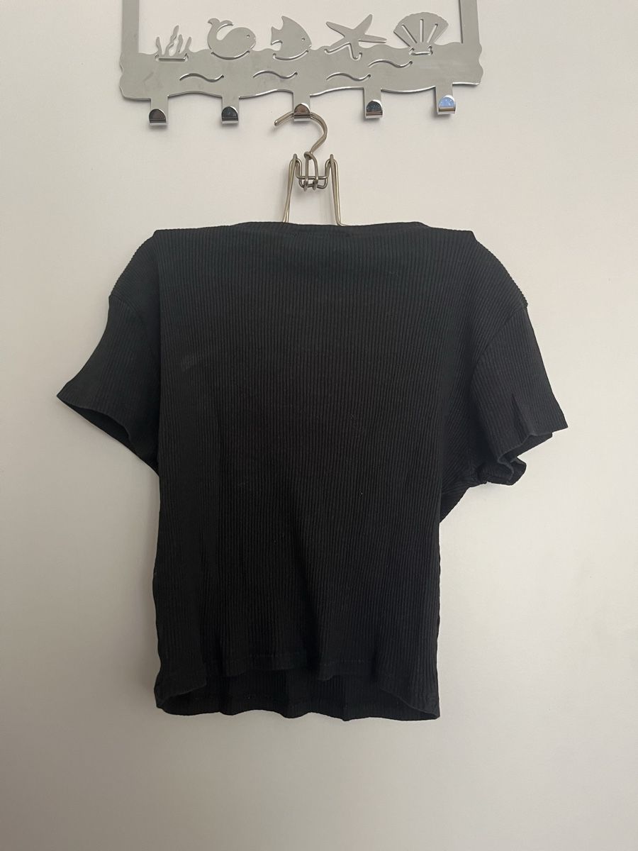 Top: Crop T-Shirt – Usato da Bellikon venduto da Ruth_62 1
