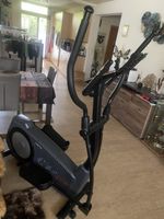 Sports Tech Crosstrainer - Top Zustand für Sommerfigur!