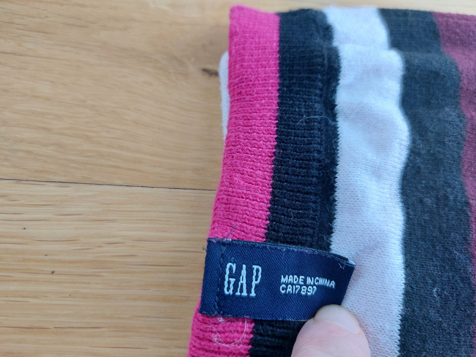 Foulards, Tücher & Schals: Jolie écharpe rayée GAP – Gebraucht aus Ostermundigen von jul_7t8v 3
