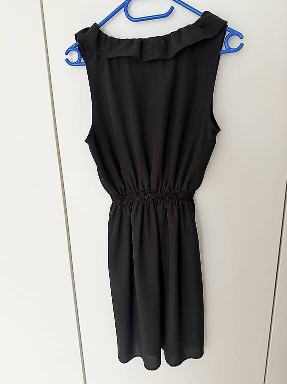 Vestiti: Cocktailkleid Schwarz Gr. 36/38 – Usato da Altendorf venduto da Anjapple 3