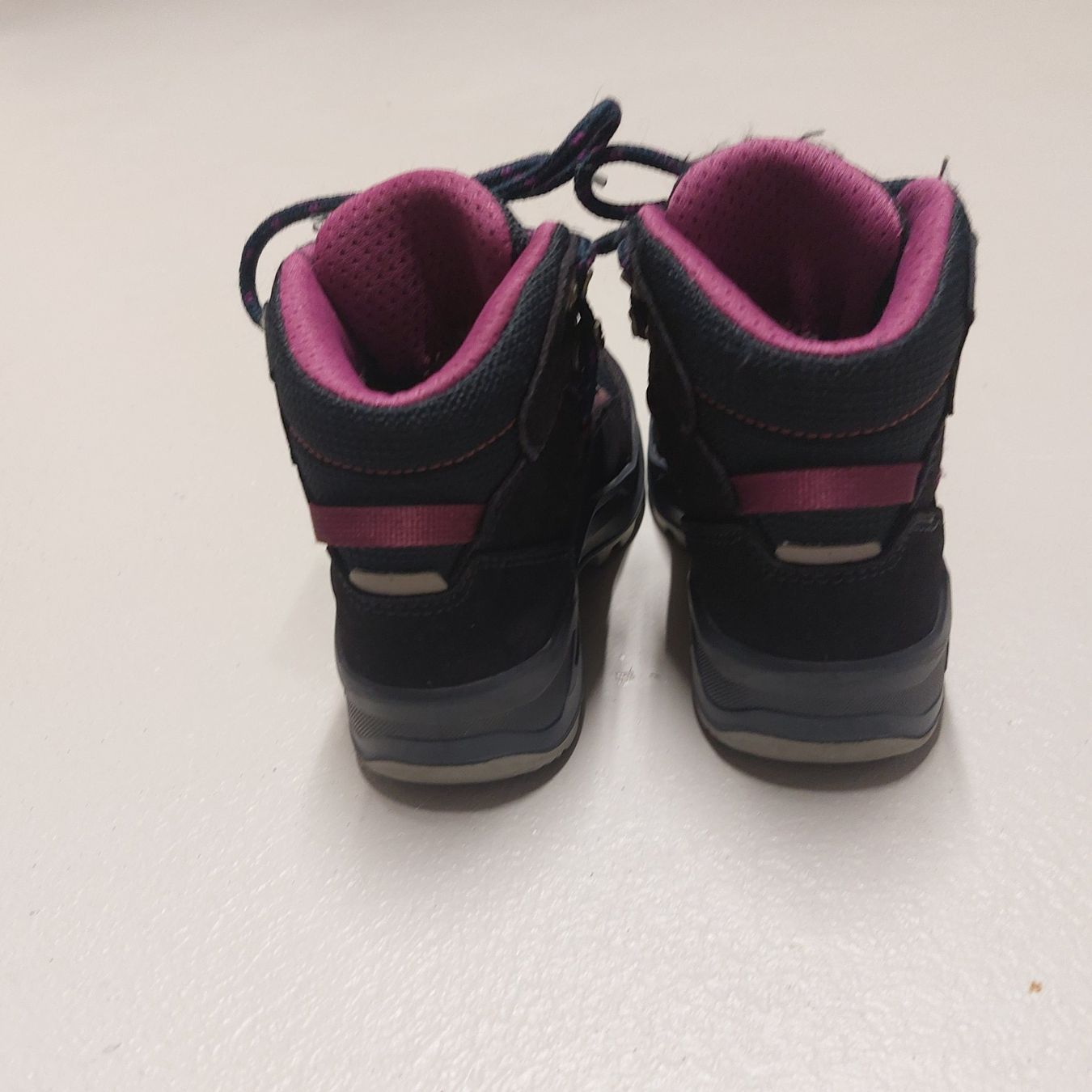 Lowa Schuhe für Mädchen: Lowa Wanderschuhe Grösse 29 – Gebraucht aus Hefenhofen von mar_pm5k 2