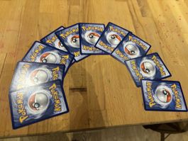 Set di 10 carte collezionabili Pokémon in buono stato