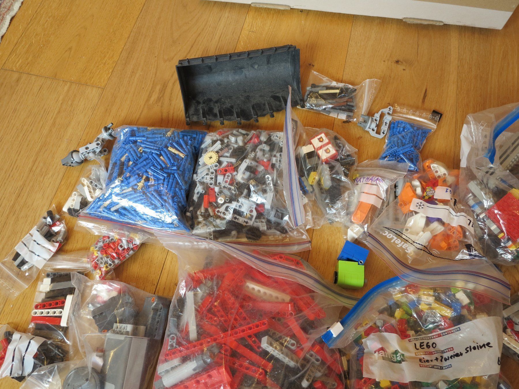 Lego Jouets: Lego ca 3.8 kg – D'occasion à Bettmeralp par stermei 2