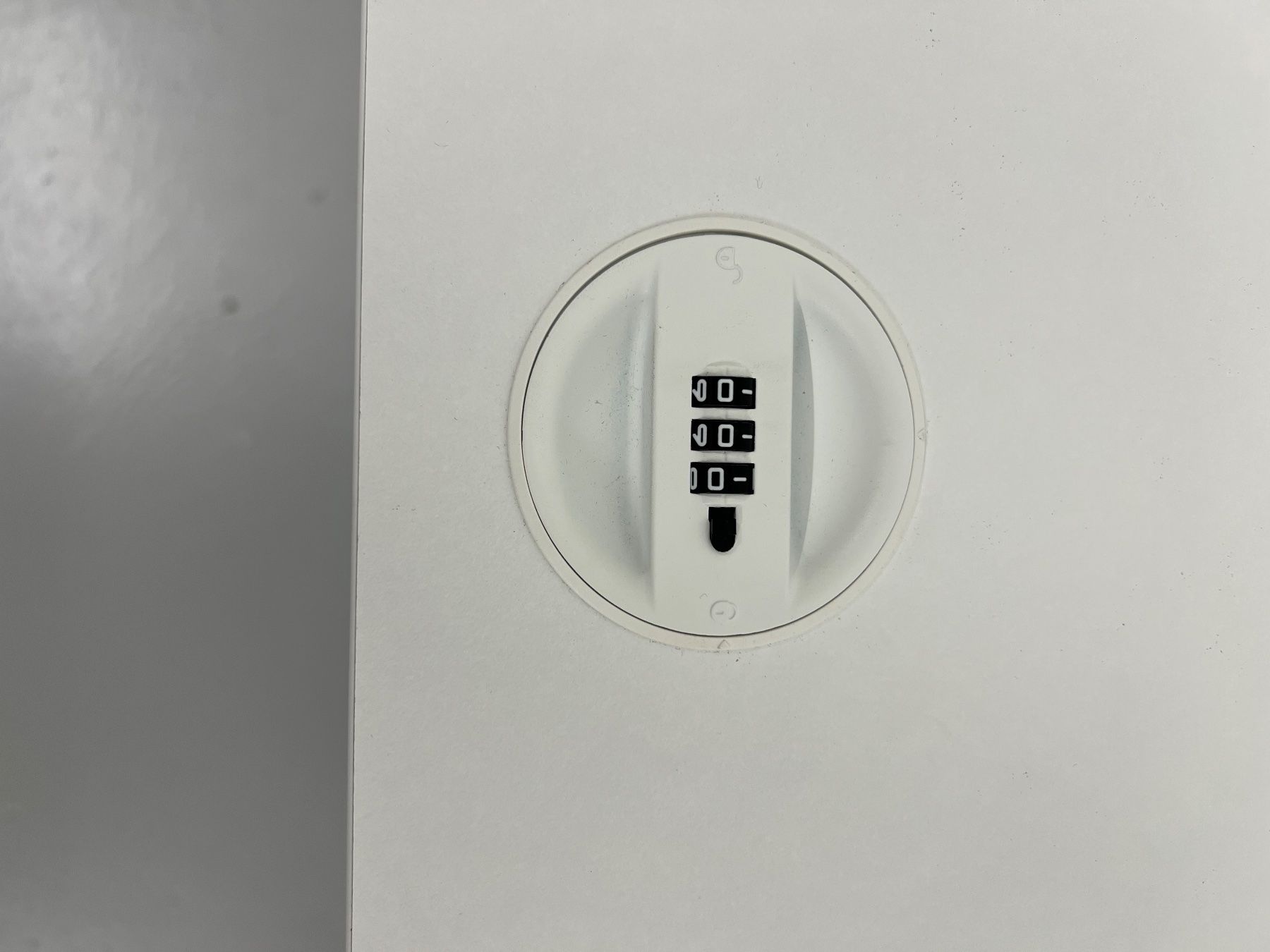 Ikea Banconi: IKEA Korpus mit 3 Schubladen, weiss – Usato da Zürich venduto da Naama 5