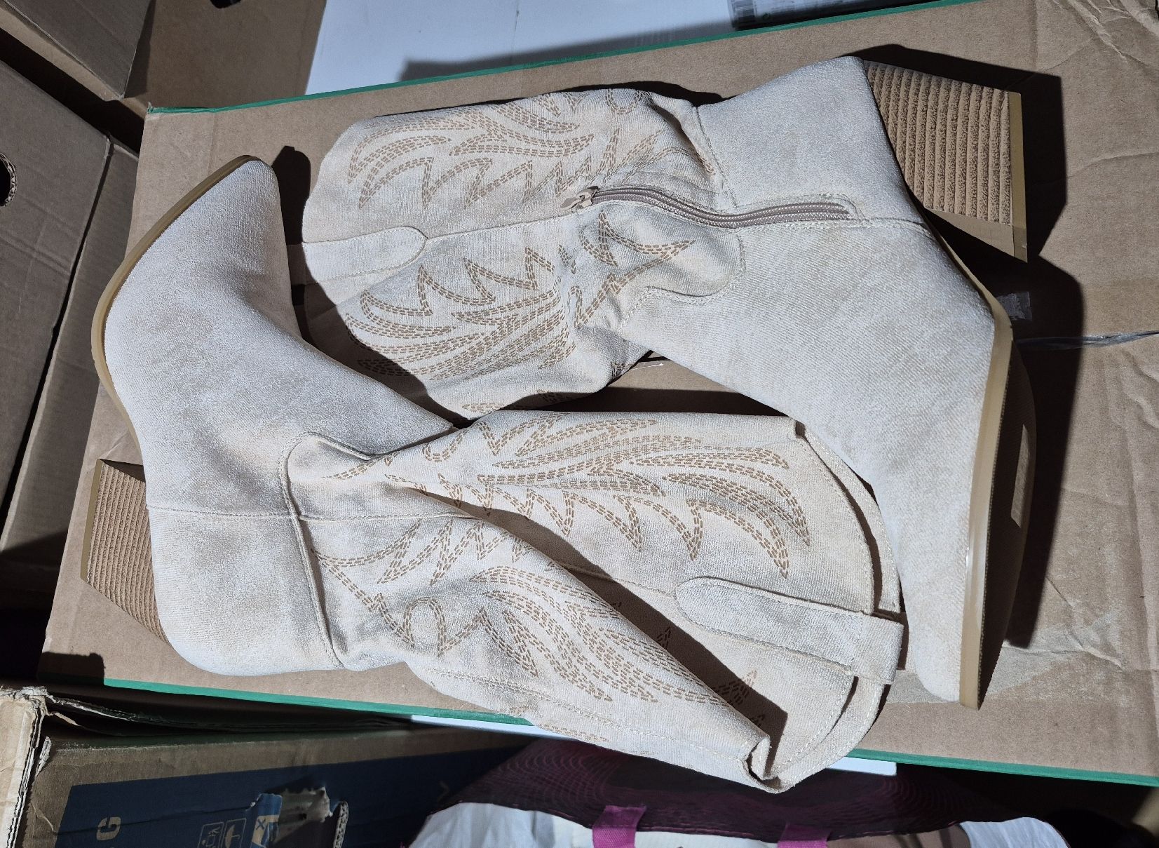 Scarpe da donna: Damen Stiefel – Nuovo (secondo la descrizione) da Wislikofen venduto da Ana.Gomes 1