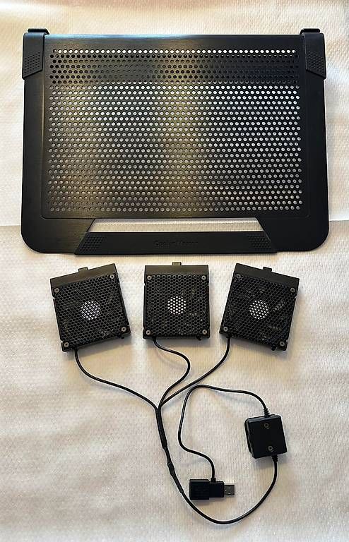 PCs: Cooler Master NotePal U3 PLUS  mit Originalverpackung – D'occasion à Rothenburg par raffdea 1
