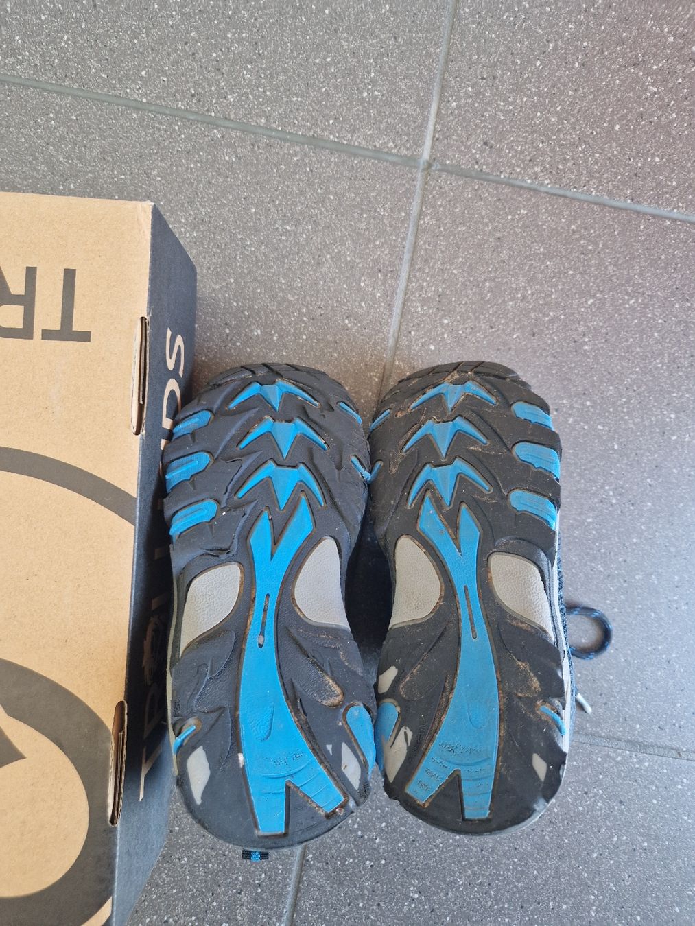 Scarpe per ragazzi: Trollkids Wanderschuhe Grösse 30 – Usato da Zürich venduto da nicinat 2