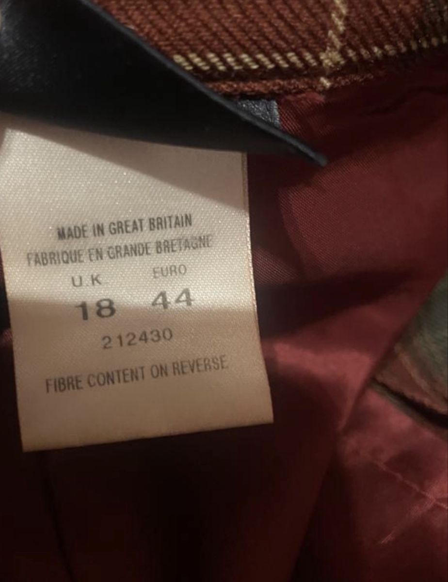 Gonne: Vintage full wool skirt with lining – Nuovo (secondo la descrizione) da Glattpark(Opfikon) venduto da olg_g9wb 7