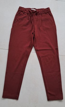 elegante Stoffhose von ONLY, Gr. XS, Weinrot, newertig