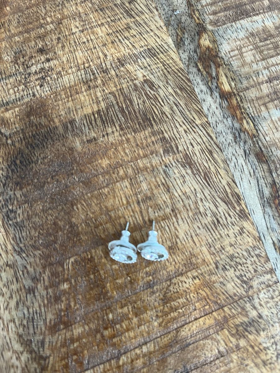 Swarovski Ohrringe & -stecker: Ohrstecker von Swarovski – Gebraucht aus Fahrwangen von vitorio01 1