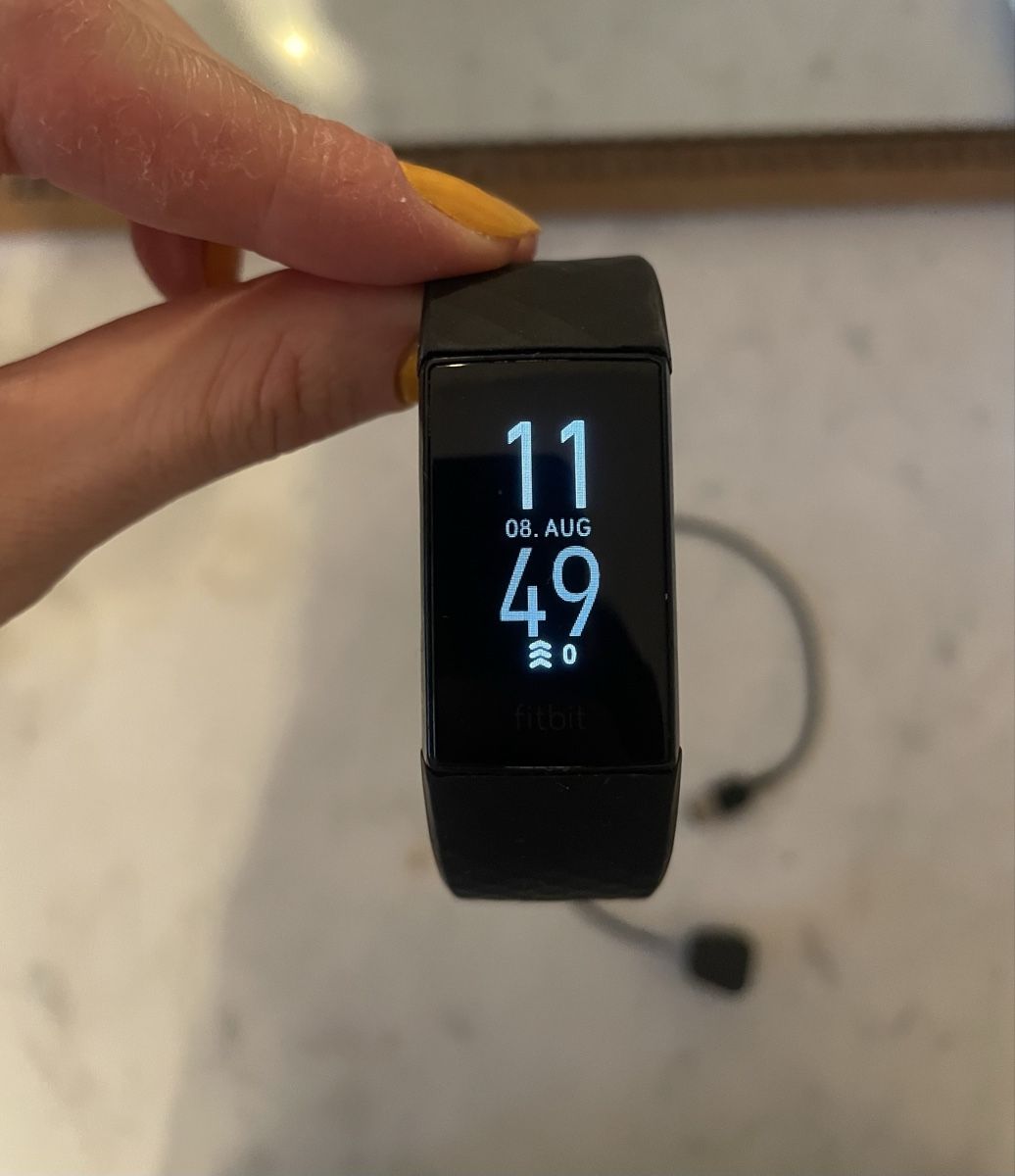 Fitbit Smartwatch: fitbit charge 4 Fitness Tracker – Gebraucht aus Bern von AnnaS13 1