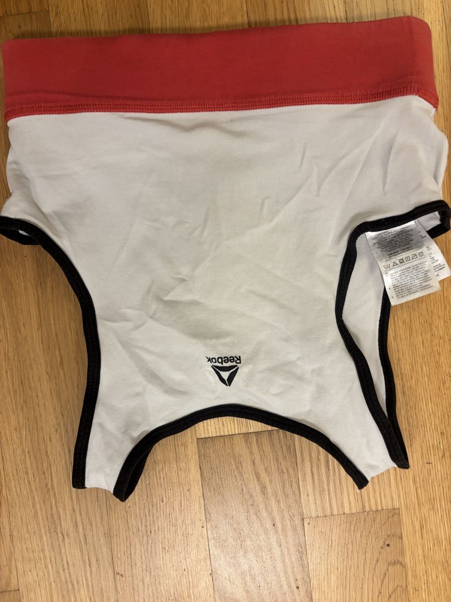 Tops: sportbh reebook – Gebraucht aus Glattbrugg von Nixonia 2