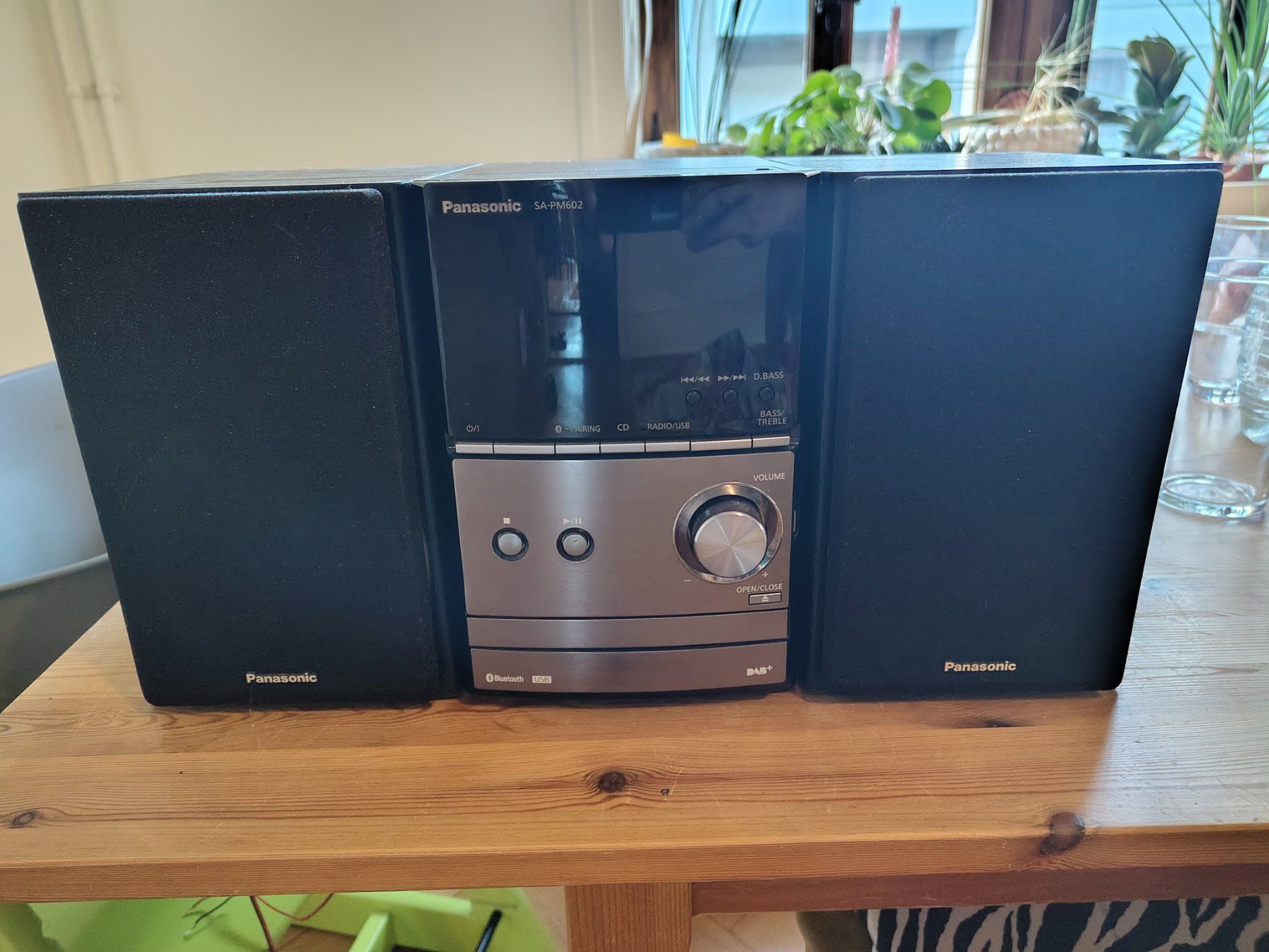 Panasonic Lettore multimediale & Streamer: Panasonic Stereoanlage SA-PM602 DAB+ Bluetooth – Usato da Basel venduto da Merkli13