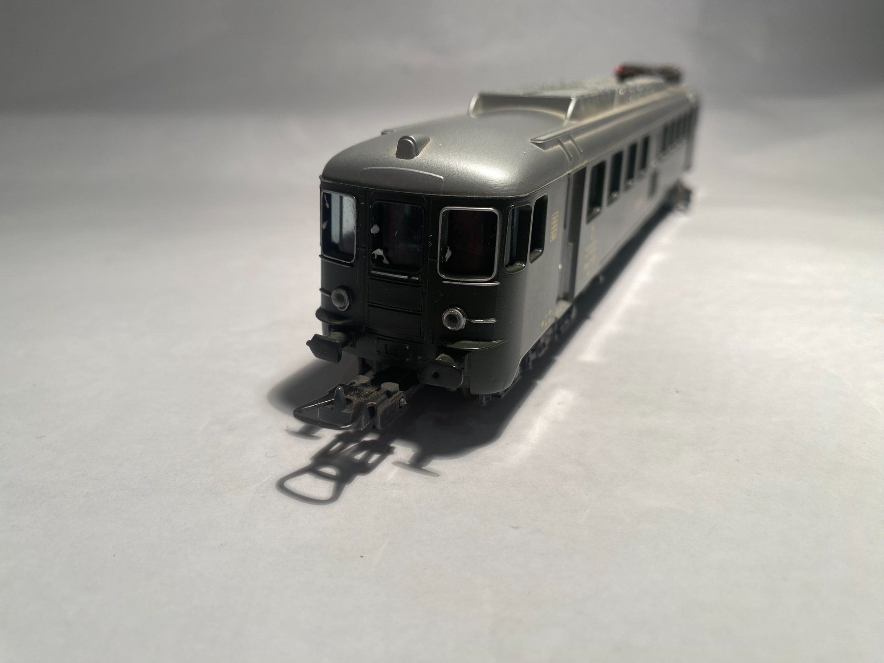 Lima Modellini di ferrovie: LIMA Triebwagen RBe 4/4 grün SBB DC analog – Usato da Buchrain venduto da Modellbahn11 5