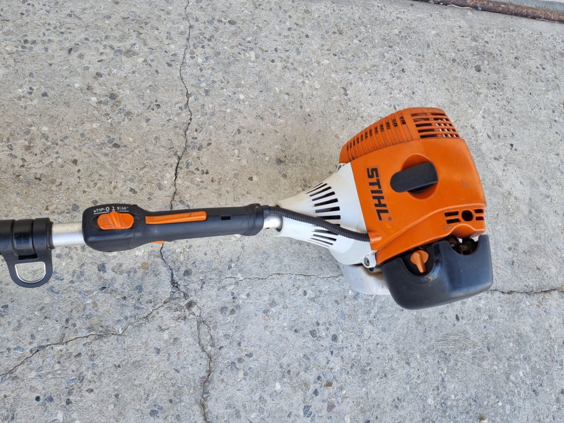 Stihl Tutti gli attrezzi: Stihl KM 130R Rasentrimmer – Usato da Gossau SG venduto da and_28vp 3