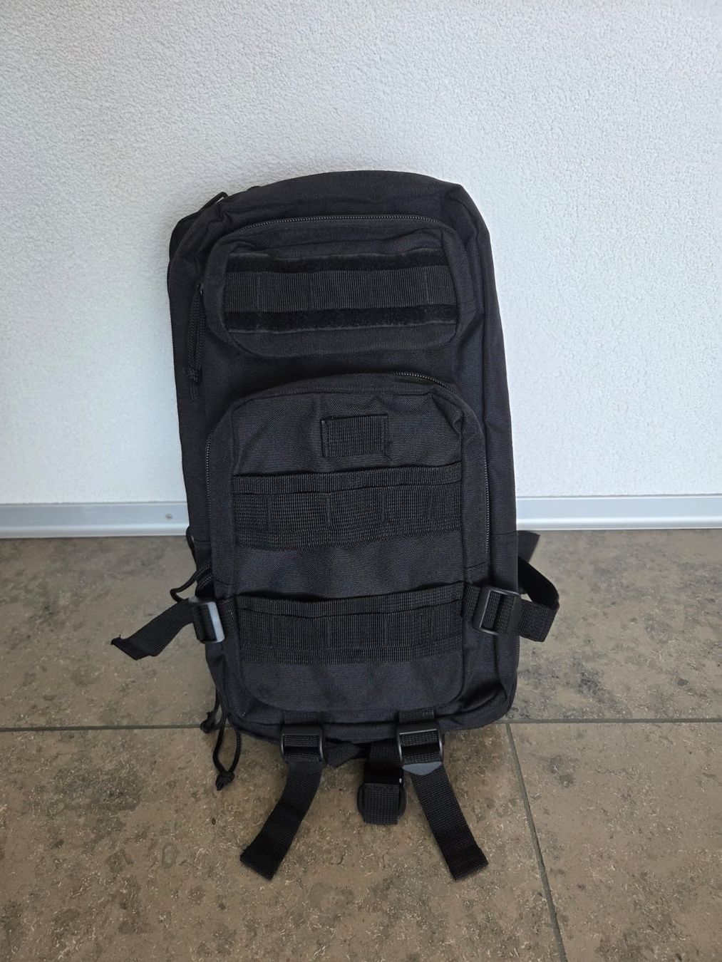 Zaini: Militär Day Bag Rucksack – Usato da Subingen venduto da Larsgi 1