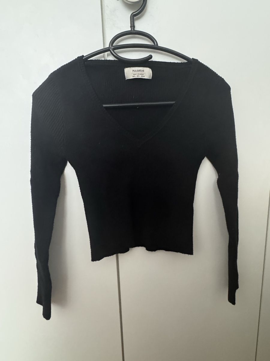 Pull&Bear Top: Crop top manches longues Pull&Bear taille L – Usato da Meyrin venduto da mai_pl7s