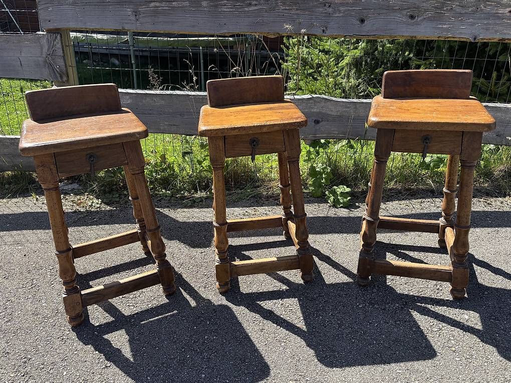 Sgabelli: Lot de 3 mini-chaises / tabourets de bar – Usato da Les Pontins venduto da galaud
