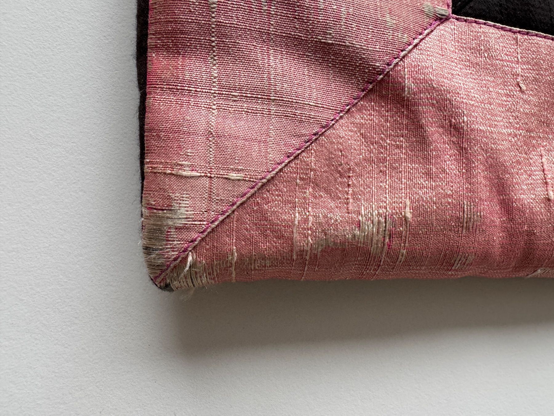 Tutte le decorazioni: Patchwork Kissenbezug Rosa – Usato da Zürich venduto da Lionsands 2