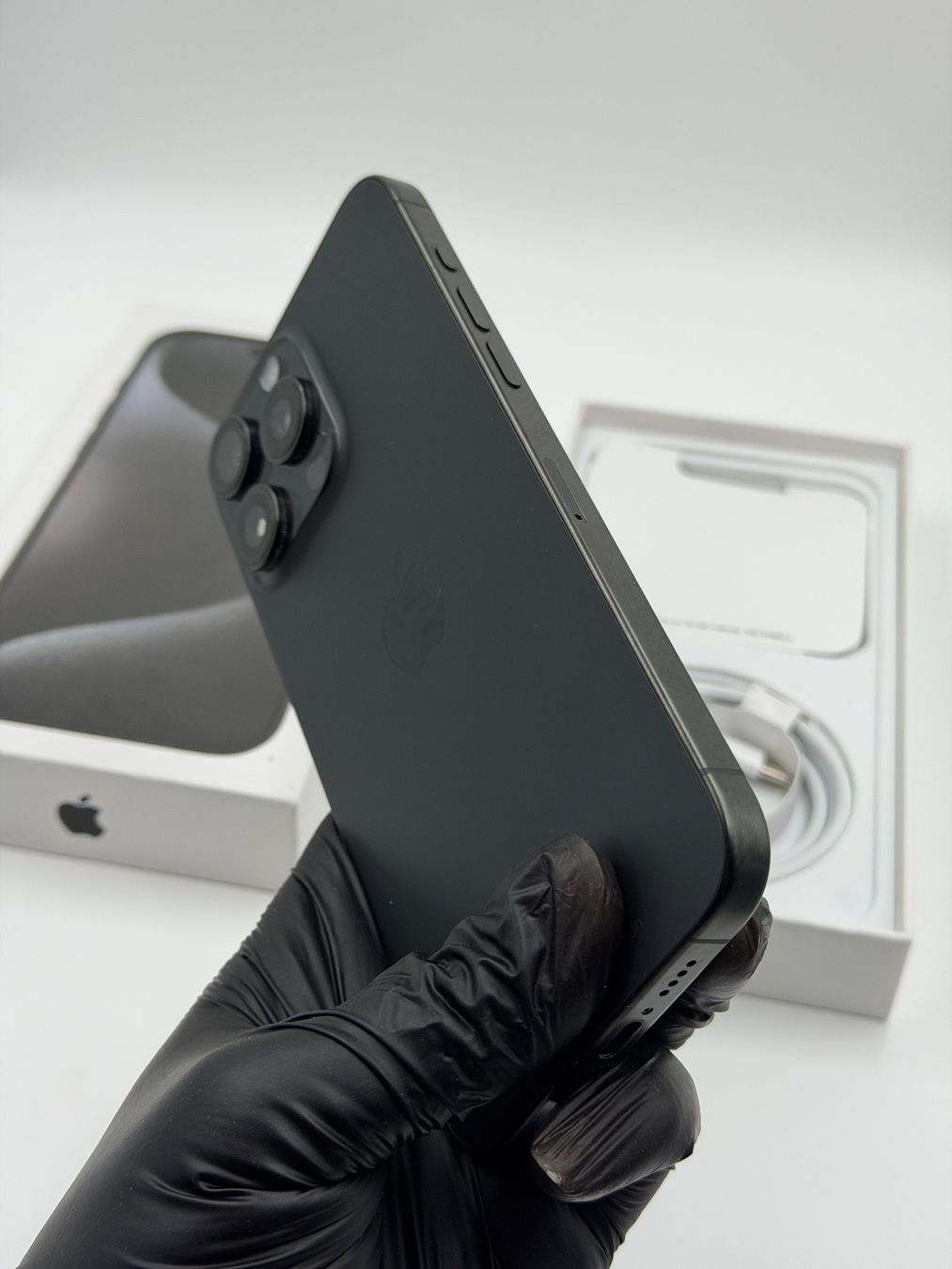 Apple Telefoni cellulari / Smartphones: Apple iPhone 15 Pro Max - 1TB | Wie neu – Usato da Campocologno venduto da ReplaceHub 2