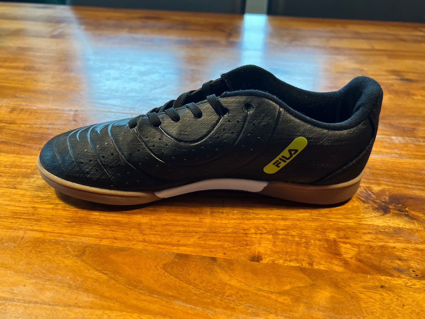 Fila Scarpe per ragazzi: Fila Hallenschuhe – Usato da Küttigen venduto da Klingengleiter 2
