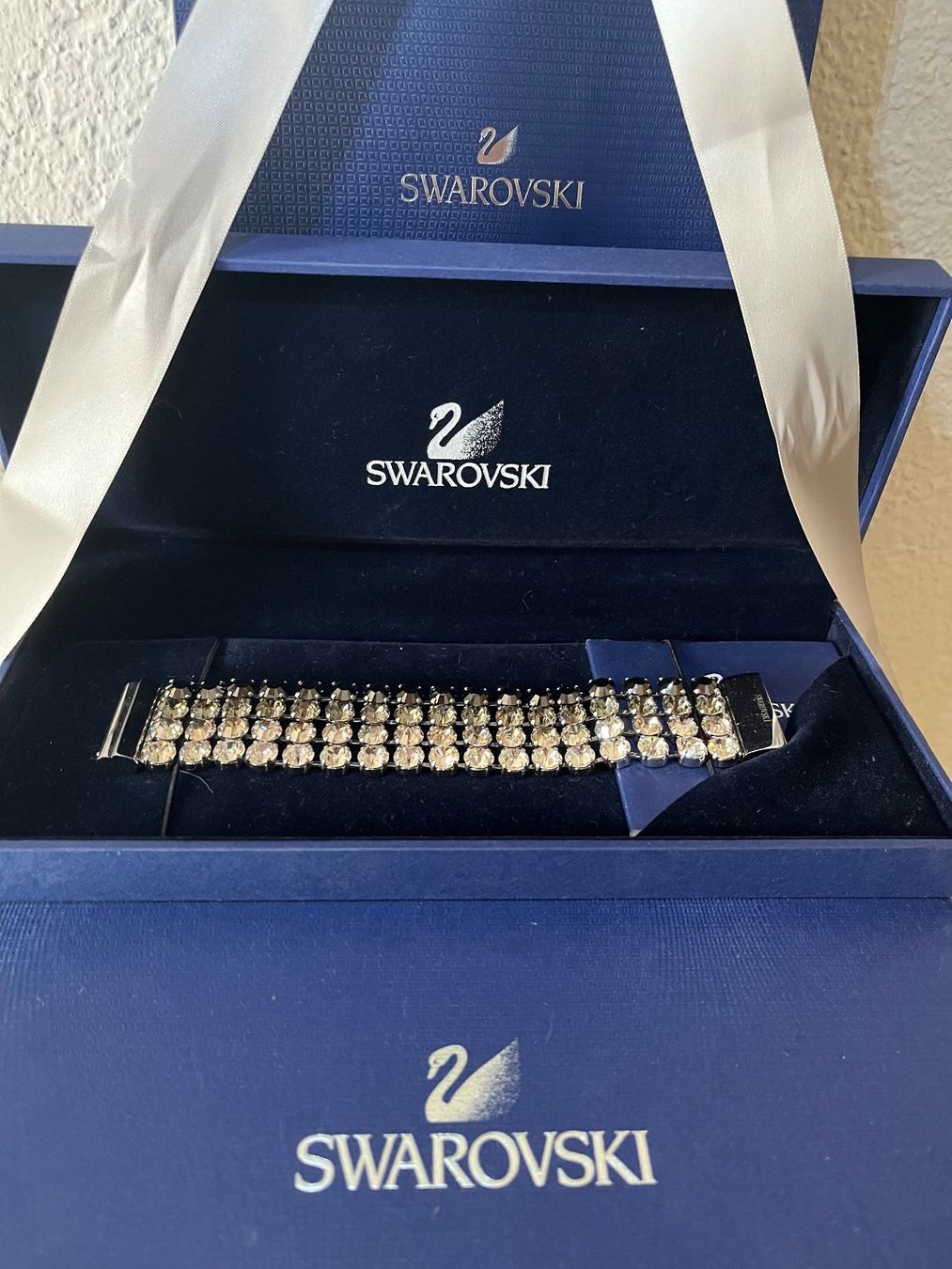 Swarovski Bracciali & Braccialetti: Swarovski statement Armband Neu & original – Nuovo (secondo la descrizione) da Kirchleerau venduto da Piroska05 1