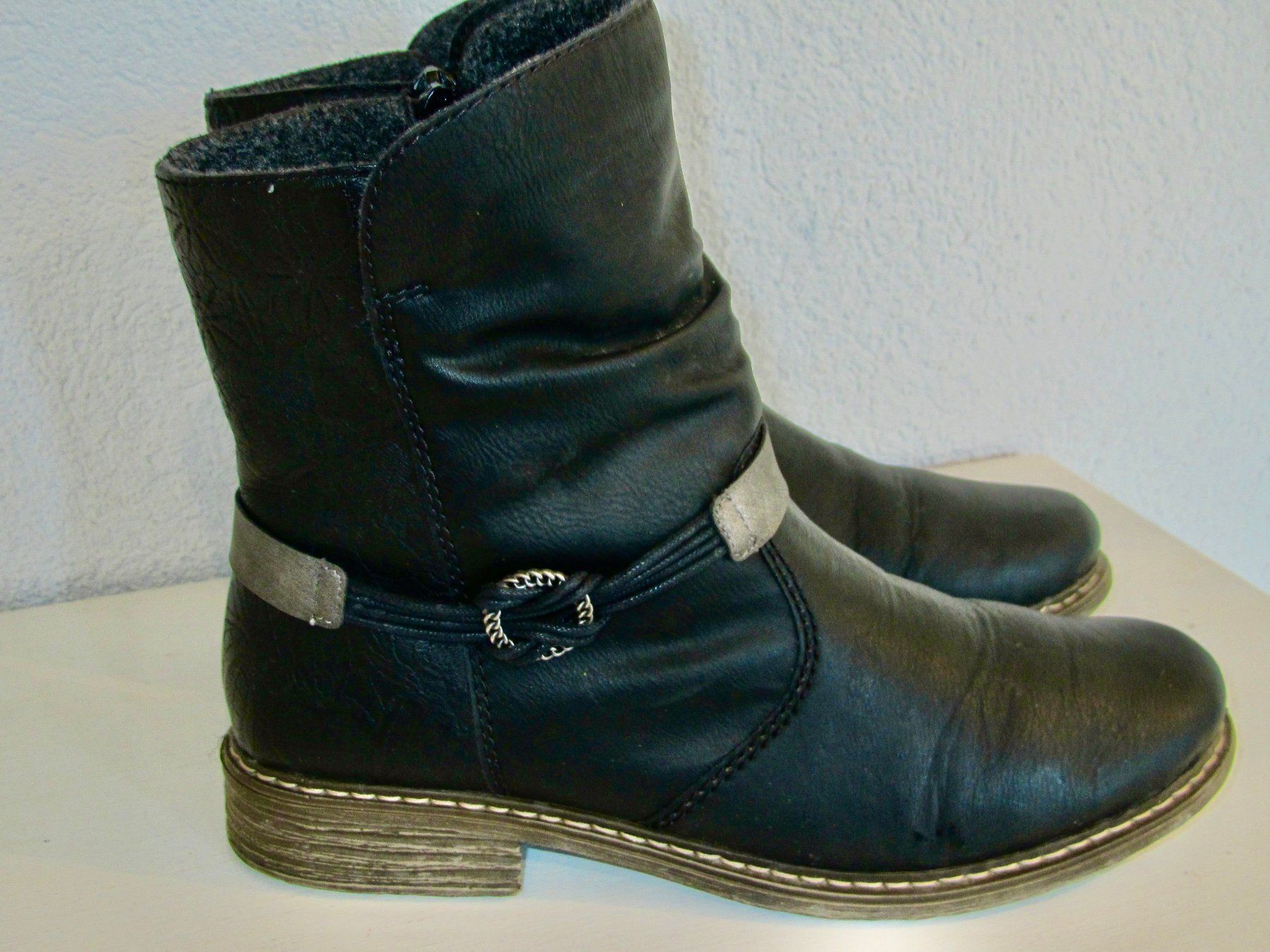 Rieker Scarpe da donna: BOTTINES RIEKER – Usato da Murten venduto da Selliot