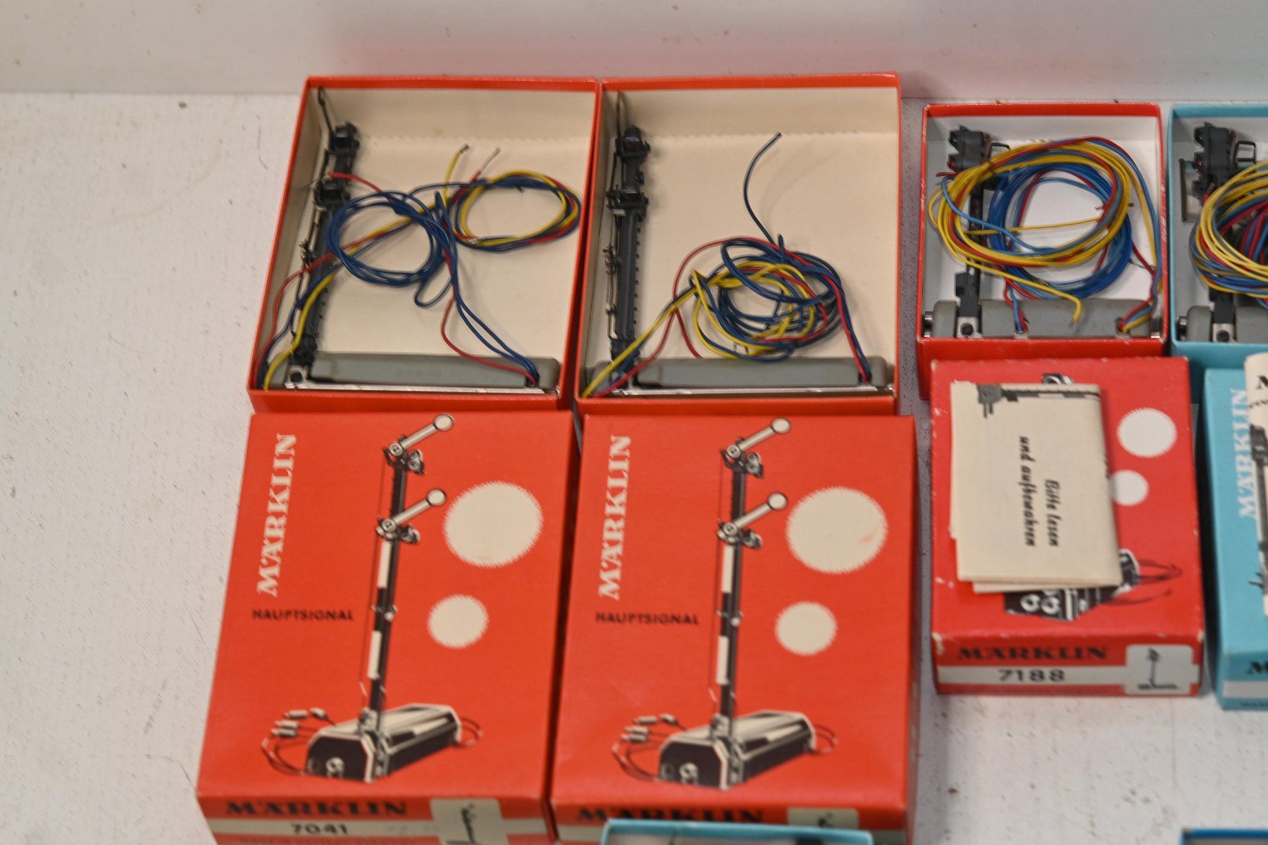 Märklin Modellini di ferrovie: Diverse Märklin Signale HO – Usato da Laupen ZH venduto da Zmoewe 1