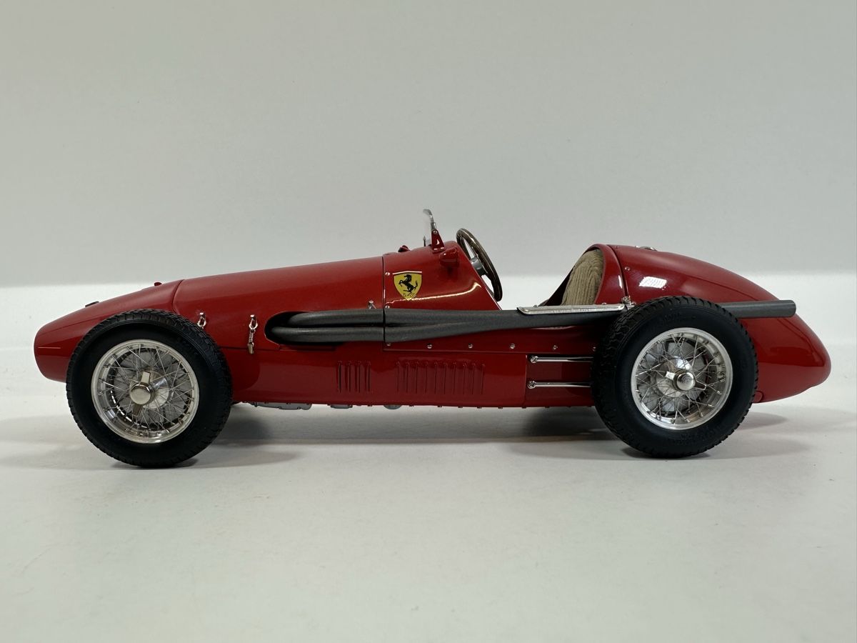 ミニカー CMC Ferrari 500 F2 Der Doppelweltmeister CMC Ferrari 500 F2, classic model car, cmc modelcar shop