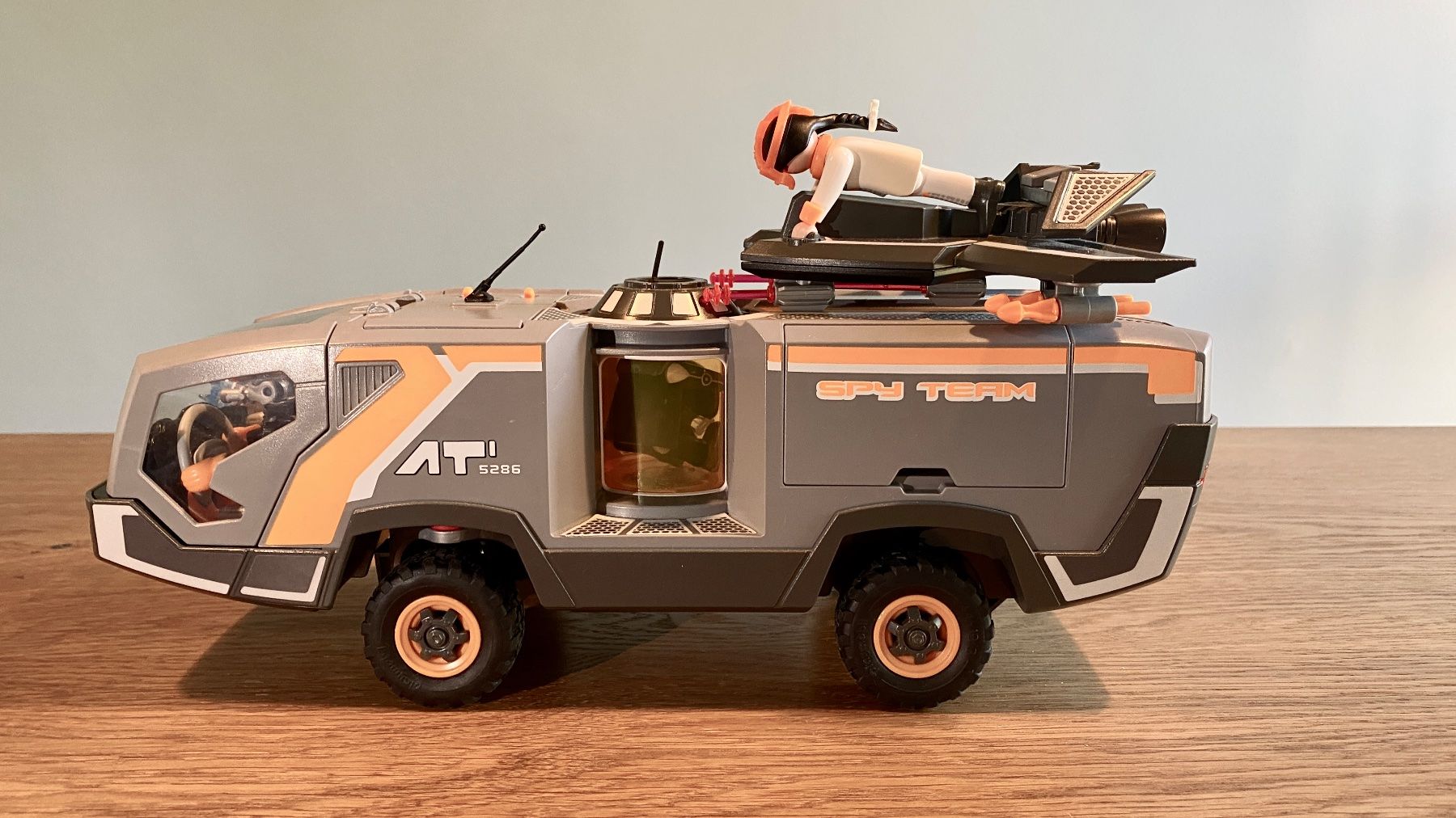 Playmobil Spielzeuge: Playmobil 5286 Spy Team Command Vehicle – Gebraucht aus Niederwangen BE von  2