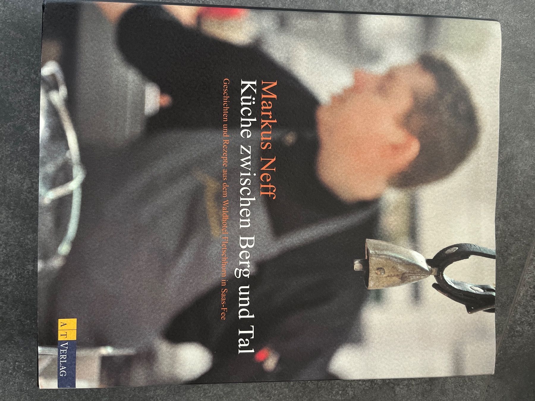 Libri: Küche zwischen Berg und Tal – Nuovo (secondo la descrizione) da Mühlethurnen venduto da PaescuM26