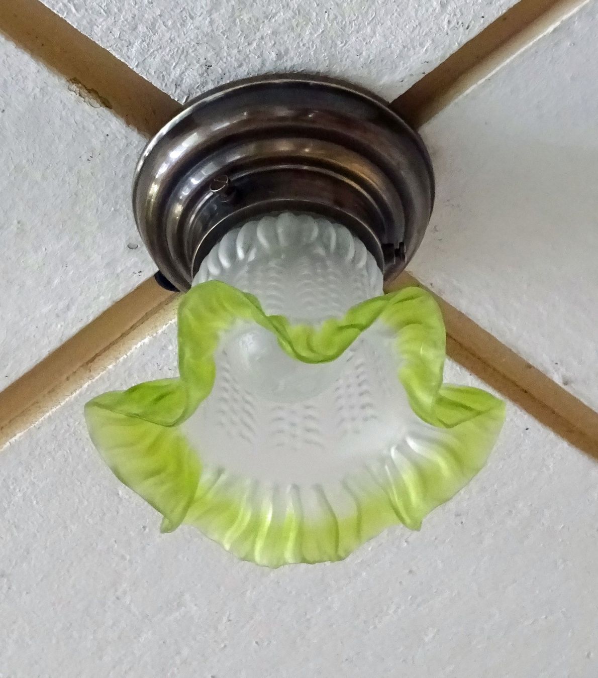 Lampadari & plafoniere: Deckenlampe, antikes Glas mit neuer Messing-Halterung – Usato da Malters venduto da ADA011 2