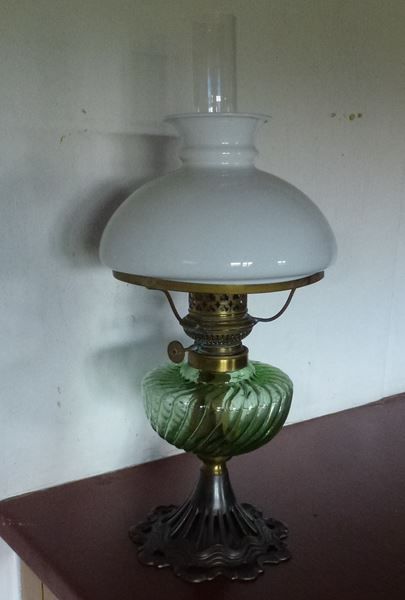 Lampade: Uralte Öllampe aus Grossmutters Zeiten – Usato da Walkringen venduto da Casablanca777 1