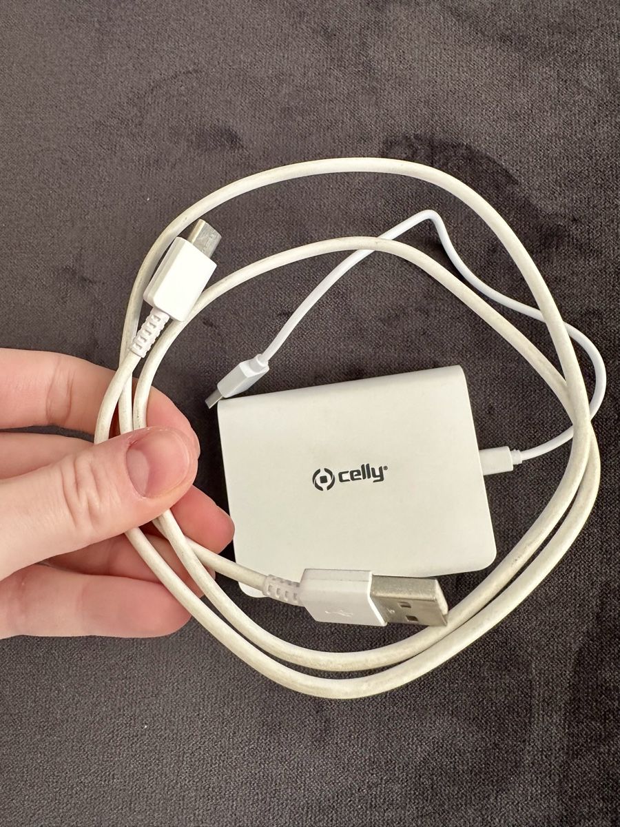 Caricabatterie: Celly power bank with extra USB-C cable – Usato da Kilchberg ZH venduto da kku_pv69