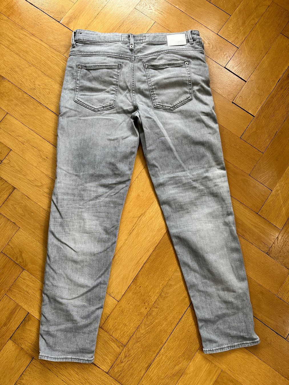 Drykorn Jeans: Graue Jeans von Drykorn – Usato da Zürich venduto da Kaimark 1
