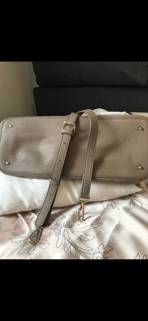 DKNY Borse da donna: Borsa Donna Karan – Usato da Zwillikon venduto da Serioznaja 5